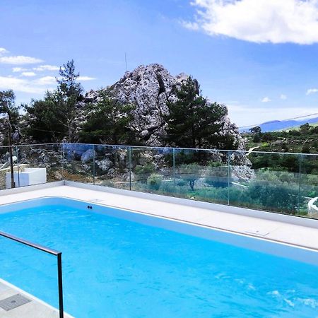Villa M - Villa With Private Pool And Yard Анатоли Экстерьер фото